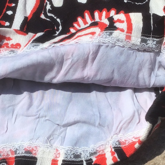 Vintage red and black dress - Picture 13 of 15